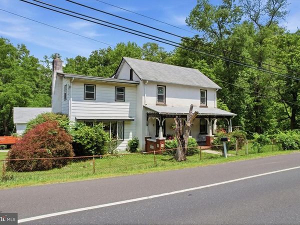 2049 ROUTE 313 , QUAKERTOWN, PA 18951