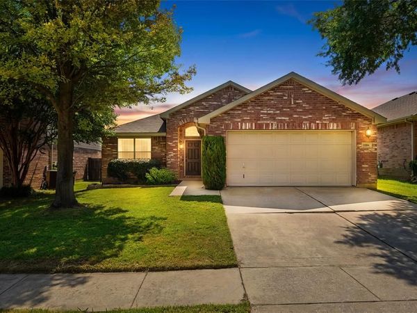 13264 Ridgepointe Road , Fort Worth, TX 76244