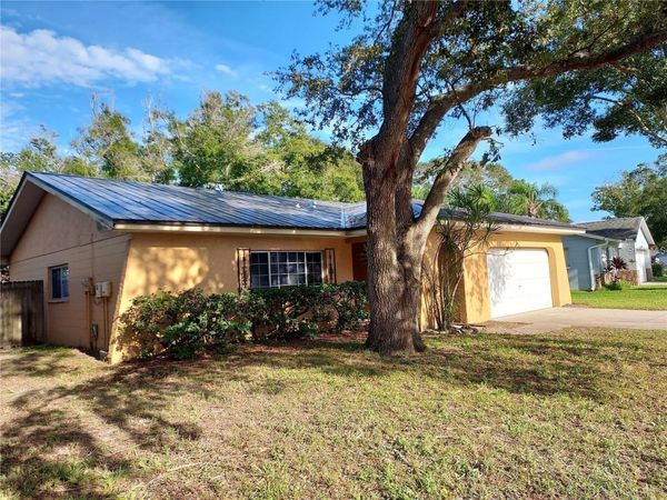 2001 GROVELAND ROAD , PALM HARBOR, FL 34683