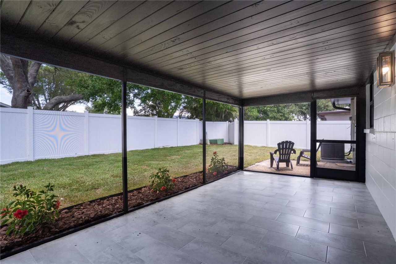 2239 68th Avenue N, Saint Petersburg, FL 33702 Photo
