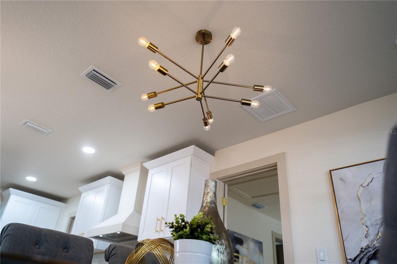 2239 68th Avenue N, Saint Petersburg, FL 33702 Photo