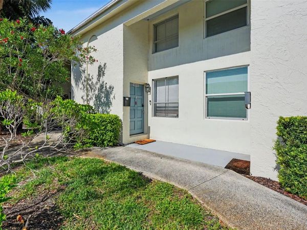 4505 LA CAPRI COURT , TAMPA, FL 33611