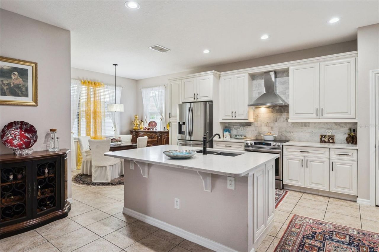 3918 Watersend Drive, Orlando, FL 32829 Photo