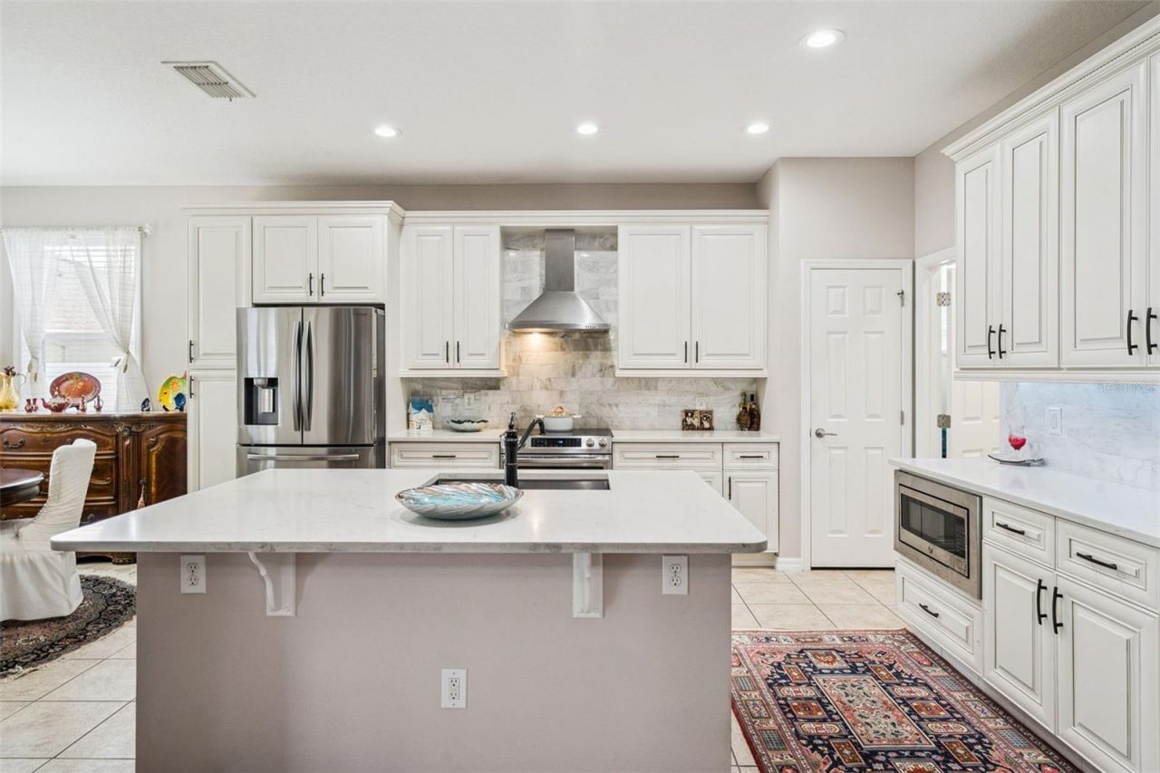 3918 Watersend Drive, Orlando, FL 32829 Photo