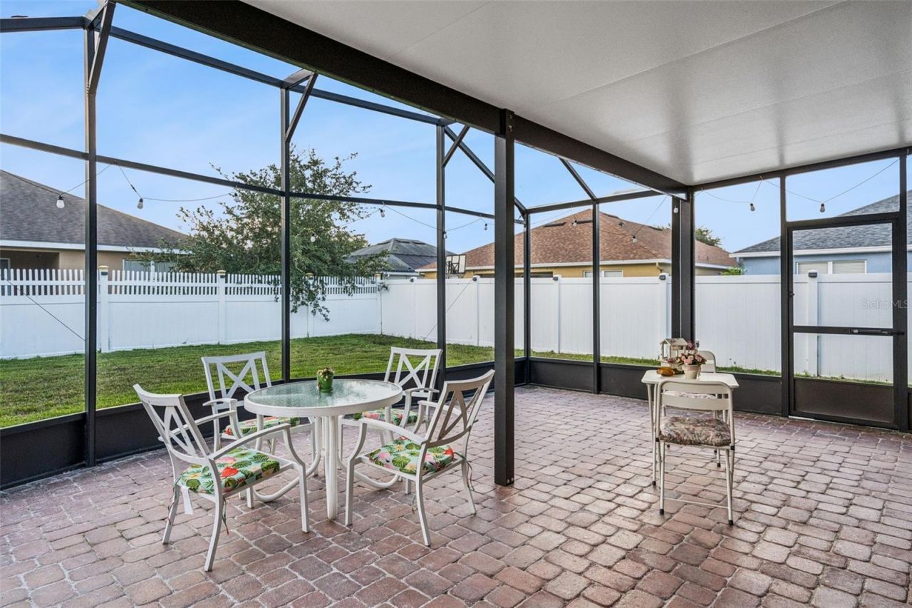 3918 Watersend Drive, Orlando, FL 32829 Photo