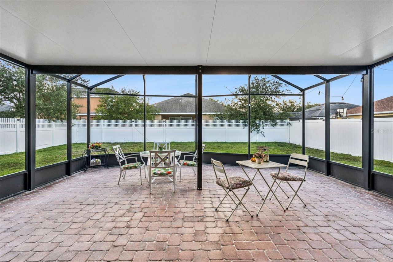 3918 Watersend Drive, Orlando, FL 32829 Photo