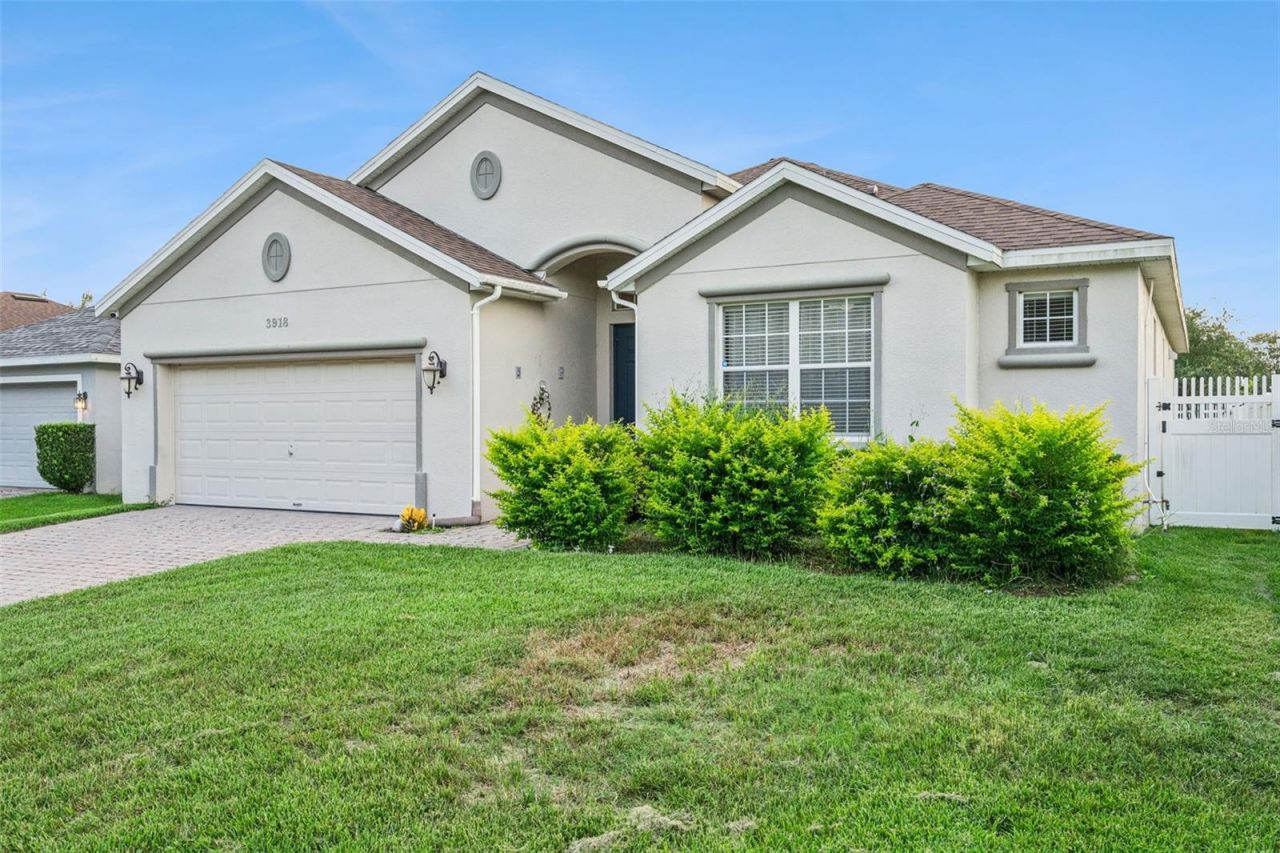3918 Watersend Drive, Orlando, FL 32829 Photo