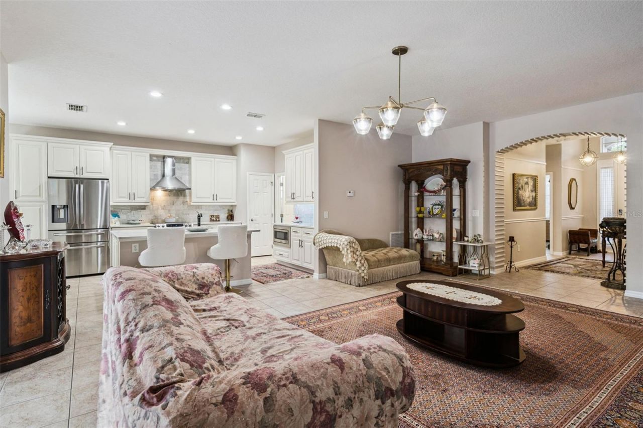 3918 Watersend Drive, Orlando, FL 32829 Photo