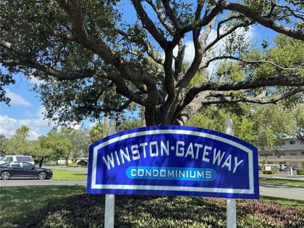 7801 11TH STREET N, Unit 302, ST PETERSBURG, FL 33702