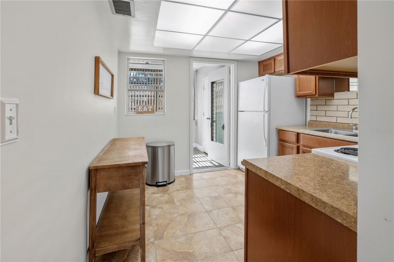 7801 11th Street N, Unit 302, Saint Petersburg, FL 33702 Photo