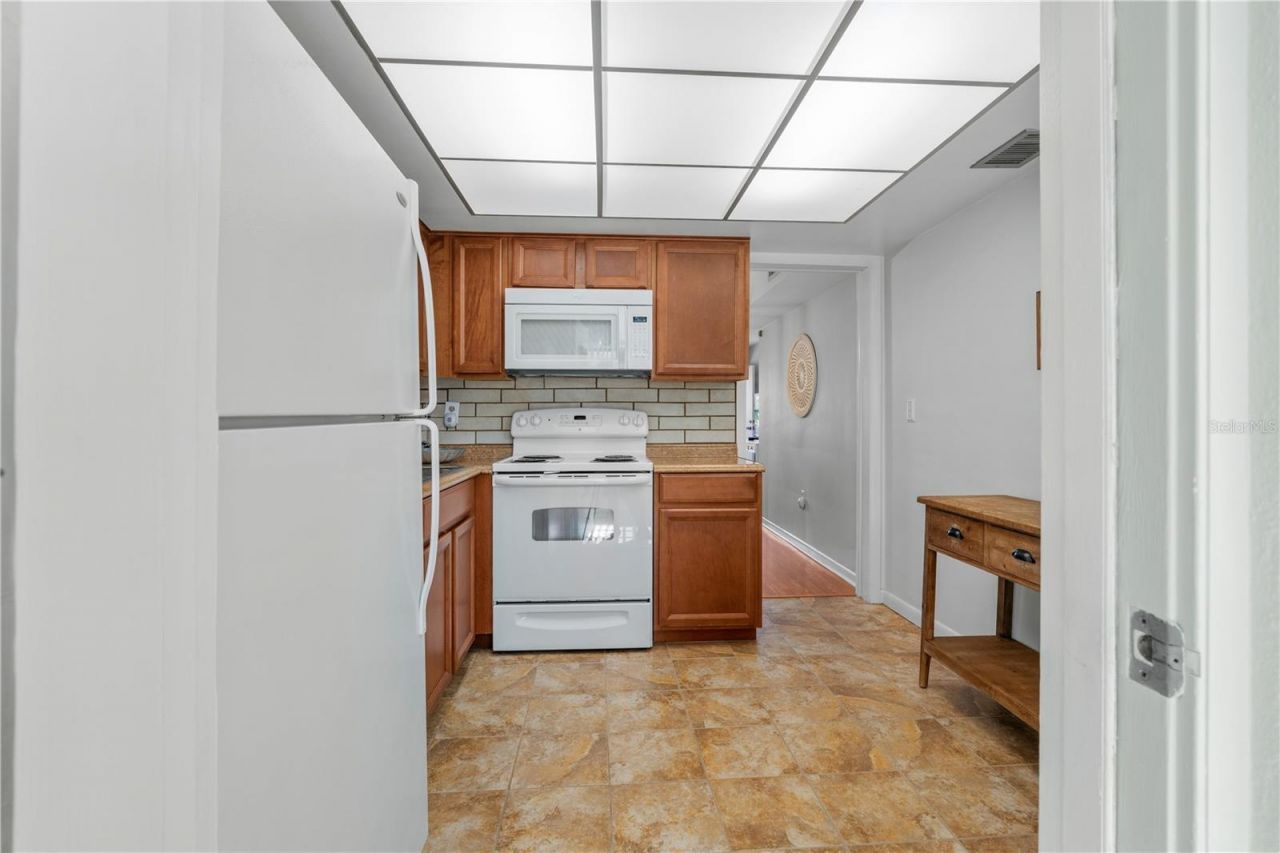 7801 11th Street N, Unit 302, Saint Petersburg, FL 33702 Photo
