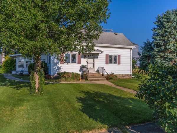 13223 N 2760 Street , Forrest, IL 61741