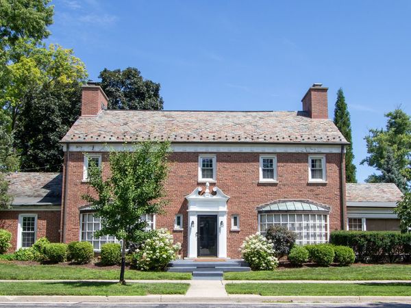 1402 Lathrop Avenue, River Forest, IL 60305