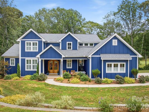 4820 Glen Hollow Lane NE, Hickory, NC 28601