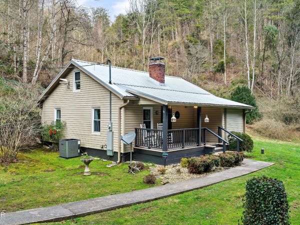 1105 King Branch Road , Sevierville, TN 37876