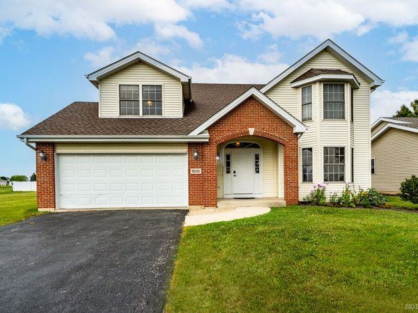 1636 Mallards Cove , Beecher, IL 60401
