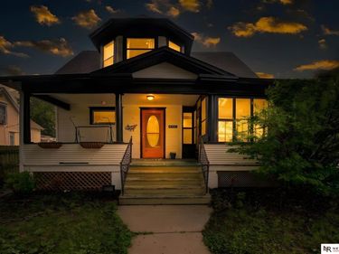 3721 S 25th Street, Omaha, NE 68107