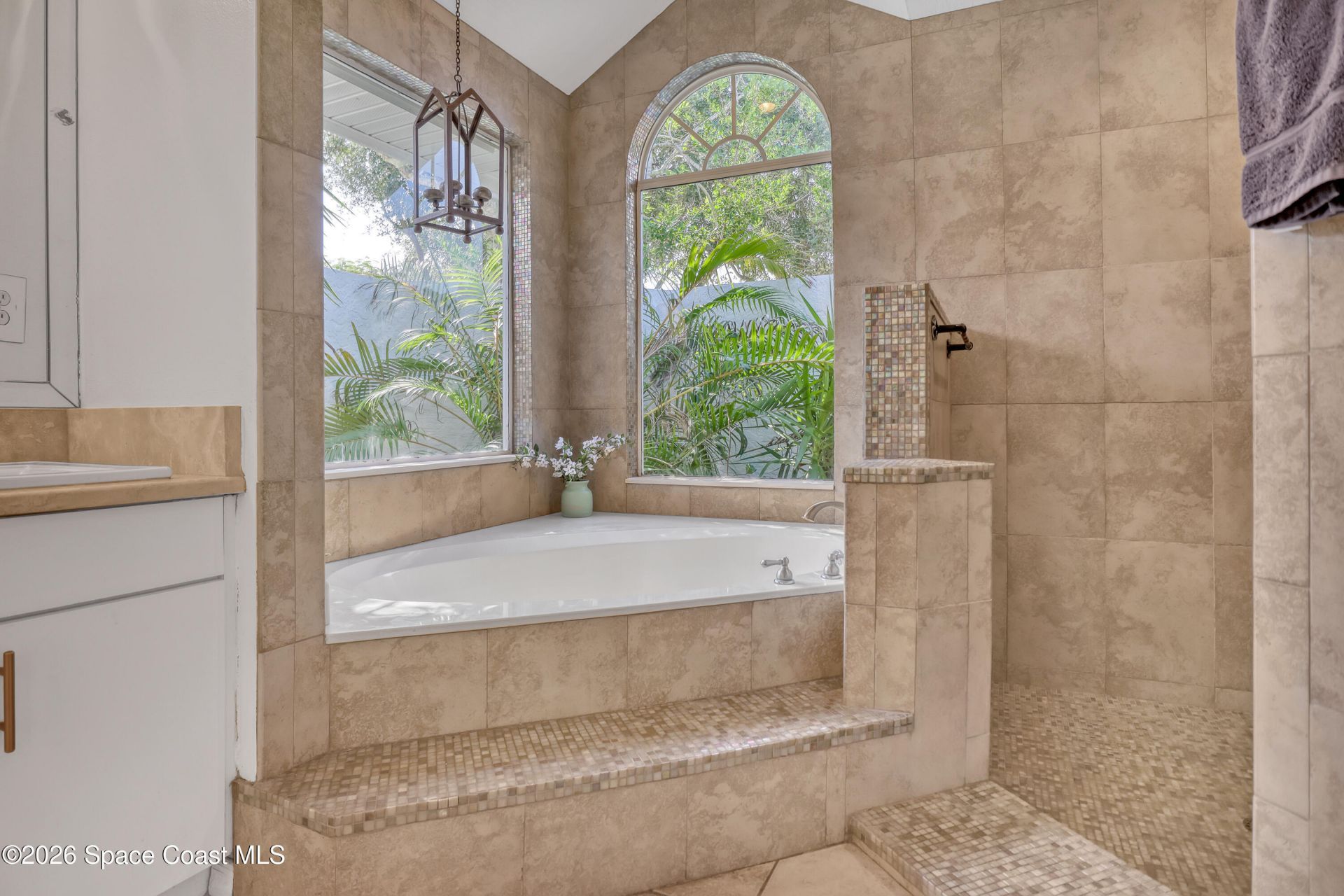 402 Peregrine Drive, Indialantic, FL 32903 Photo