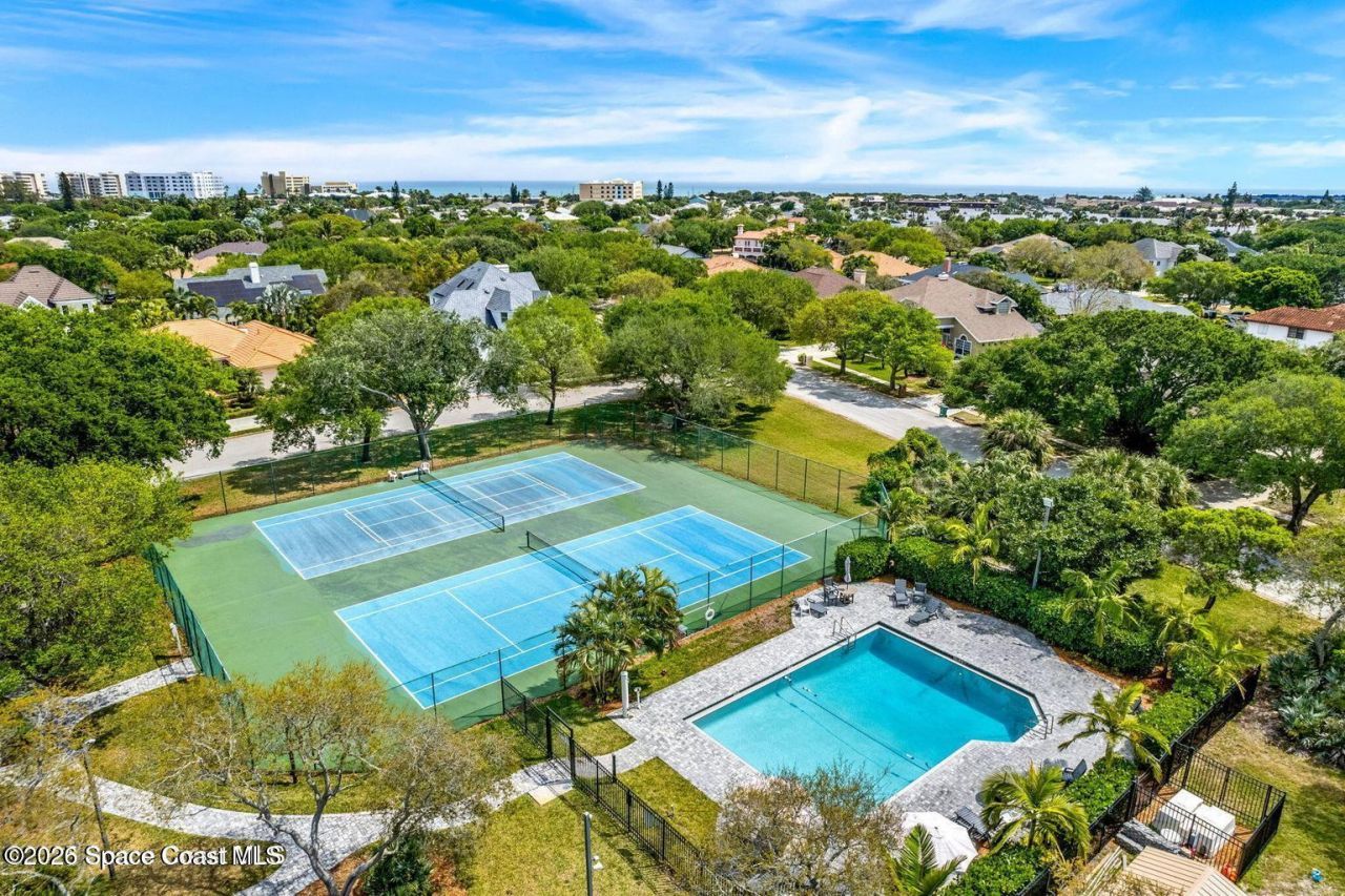 402 Peregrine Drive, Indialantic, FL 32903 Photo