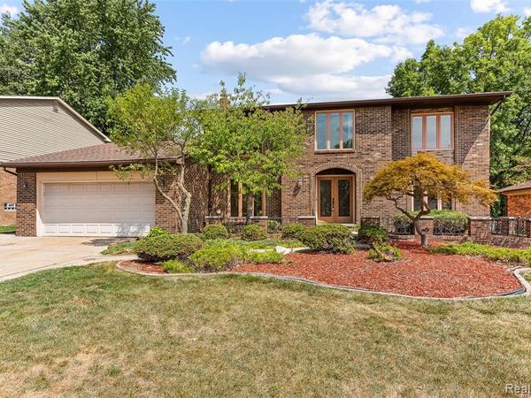 3312 Palm Aire Court , Rochester Hills, MI 48309