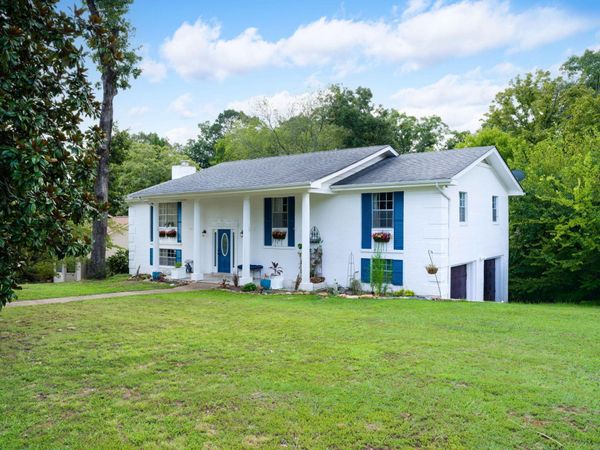 4825 Montcrest Drive, Chattanooga, TN 37416
