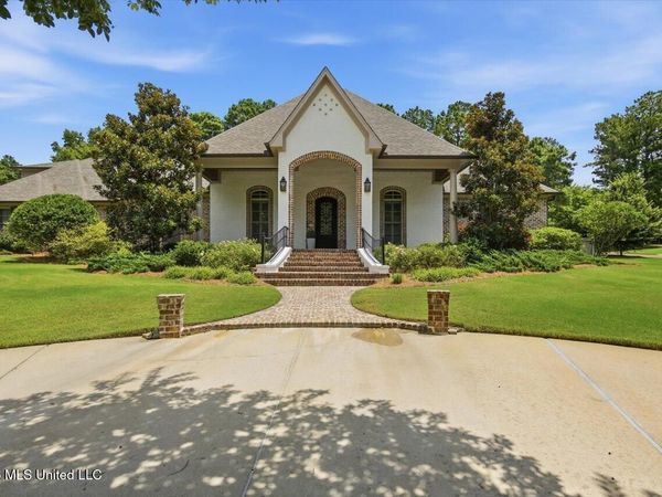 465 Pembrooke Drive, Madison, MS 39110