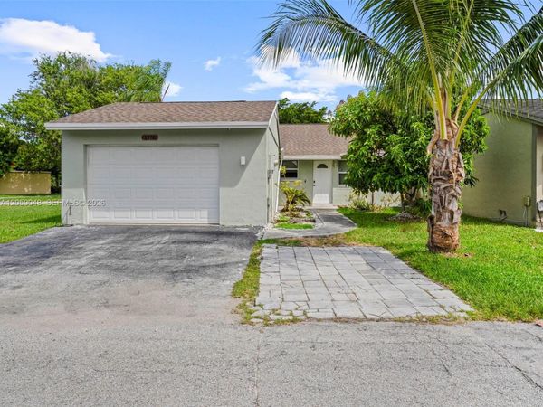 1378 Osprey Ct , Homestead, FL 33035