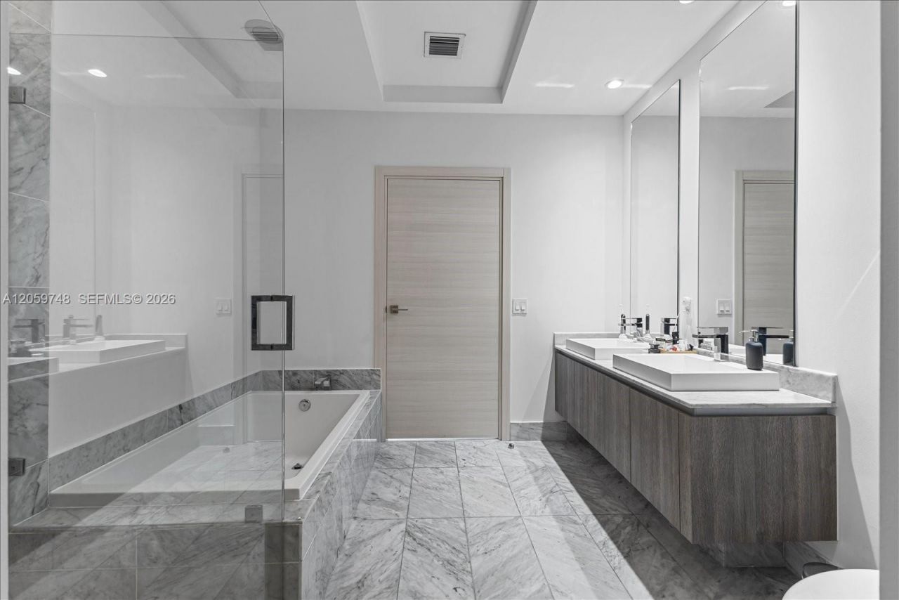 801 S Miami Ave , Unit 5509, Miami, FL 33130 Photo
