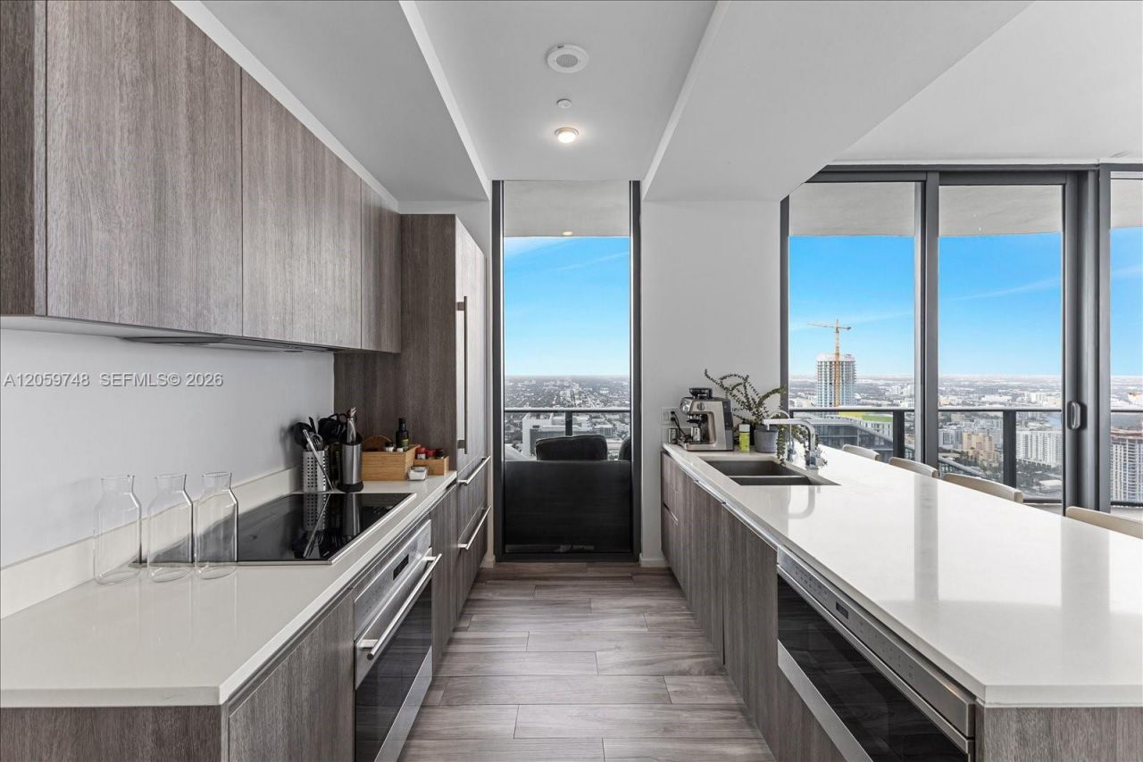 801 S Miami Ave , Unit 5509, Miami, FL 33130 Photo
