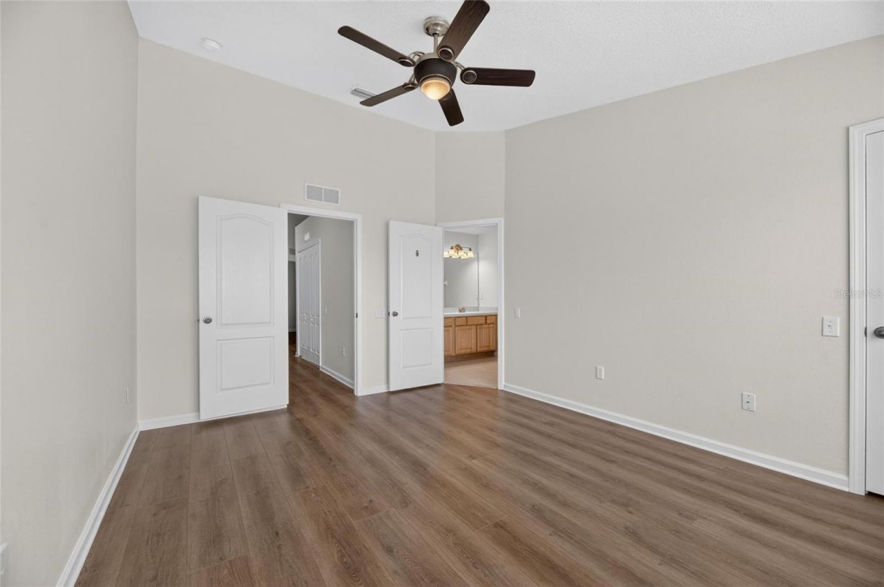 4979 Pond Ridge Drive , Riverview, FL 33578 Photo