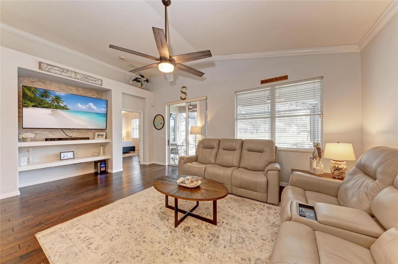 3114 38th Terrace E, Bradenton, FL 34208 Photo