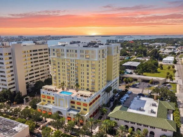 628 CLEVELAND STREET , Unit 1507, CLEARWATER, FL 33755