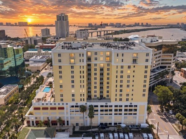 628 CLEVELAND STREET , Unit 1211, CLEARWATER, FL 33755