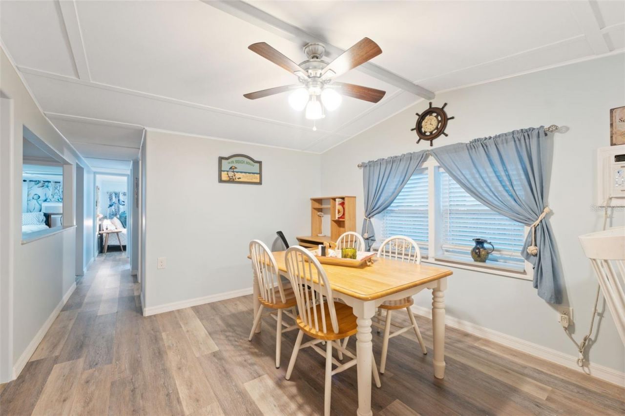 5527 Darlene Street , Weeki Wachee, FL 34607 Photo