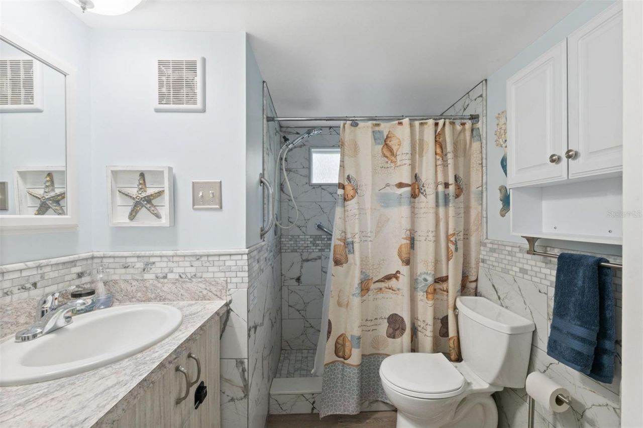 5527 Darlene Street , Weeki Wachee, FL 34607 Photo