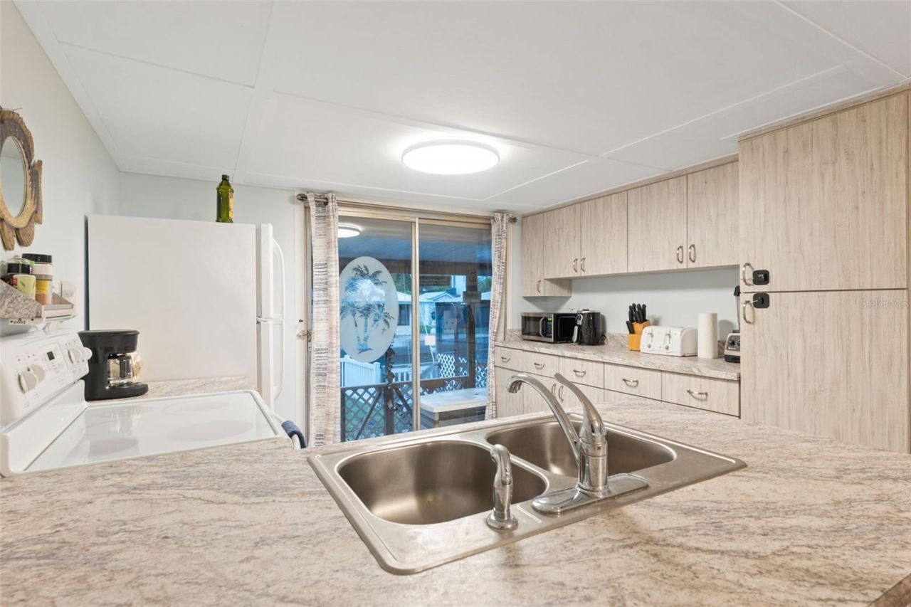 5527 Darlene Street , Weeki Wachee, FL 34607 Photo