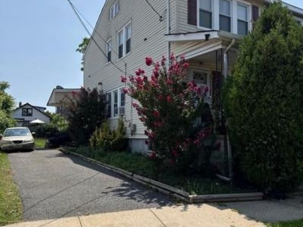 1563 ELIZABETH AVENUE, HAMILTON, NJ 08629