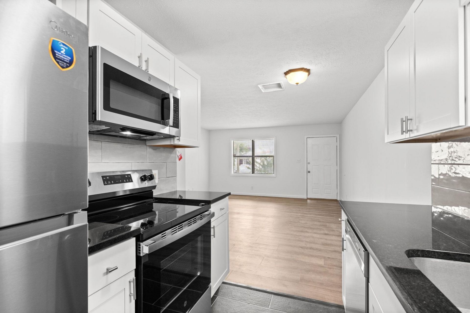 209 Cedar St.  Photo 12