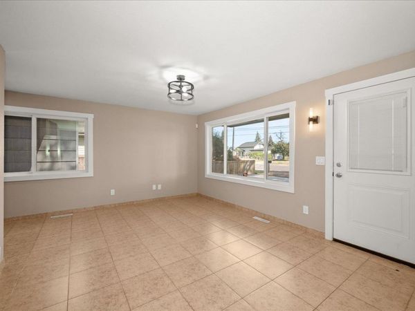 8209 E Indiana Ave, Spokane Valley, WA 99212