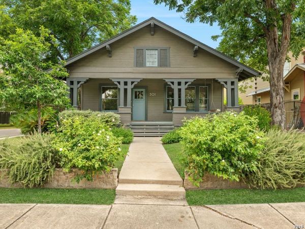 301 QUEEN ANNE CT, San Antonio, TX 78209