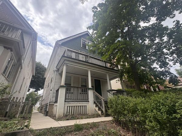 3059 N Bremen St, Milwaukee, WI 53212