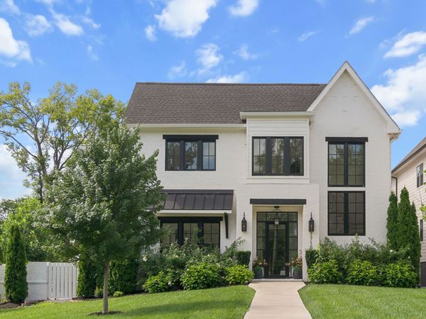 1715 Hillmont Dr , Nashville, TN 37215