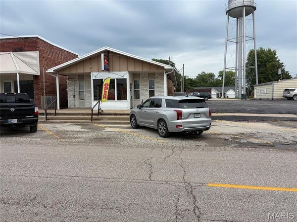 105 E Booneslick Road , Jonesburg, MO 63351