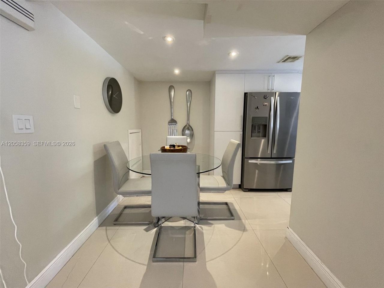 1066 NE 202nd Ln, Miami, FL 33179 Photo