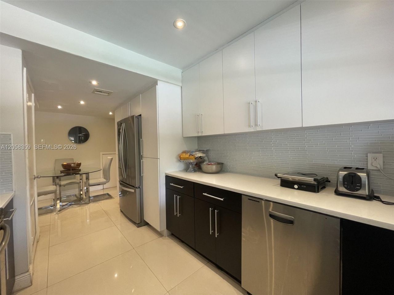 1066 NE 202nd Ln, Miami, FL 33179 Photo