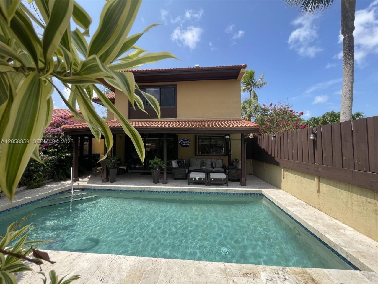 1066 NE 202nd Ln, Miami, FL 33179 Photo