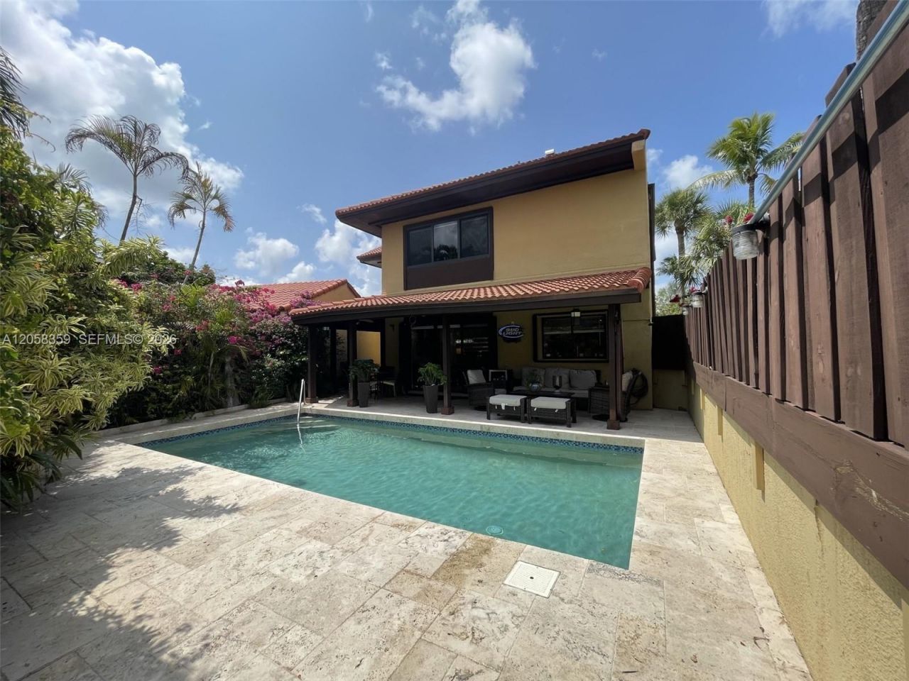 1066 NE 202nd Ln, Miami, FL 33179 Photo