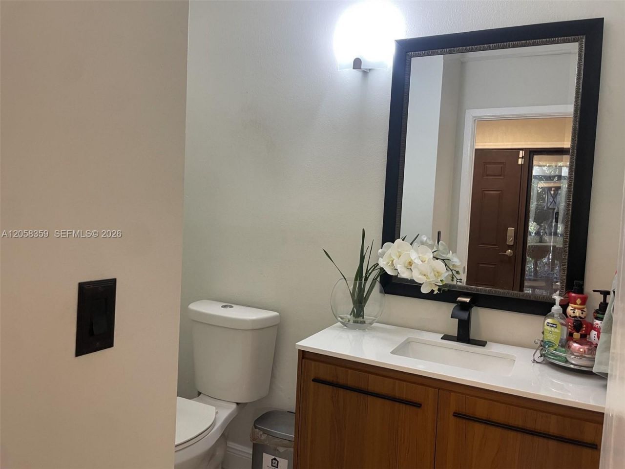 1066 NE 202nd Ln, Miami, FL 33179 Photo