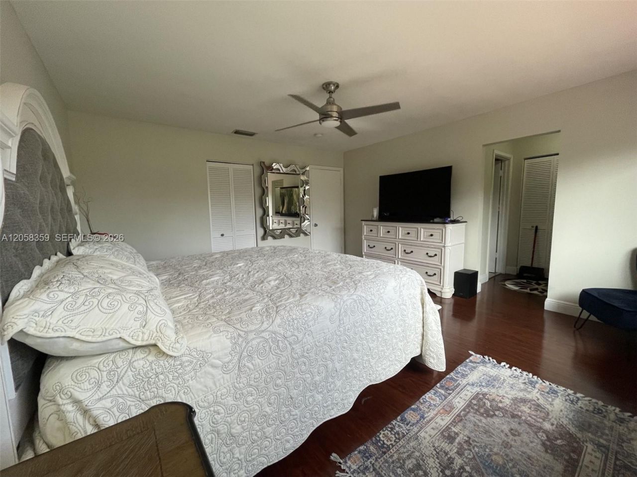 1066 NE 202nd Ln, Miami, FL 33179 Photo