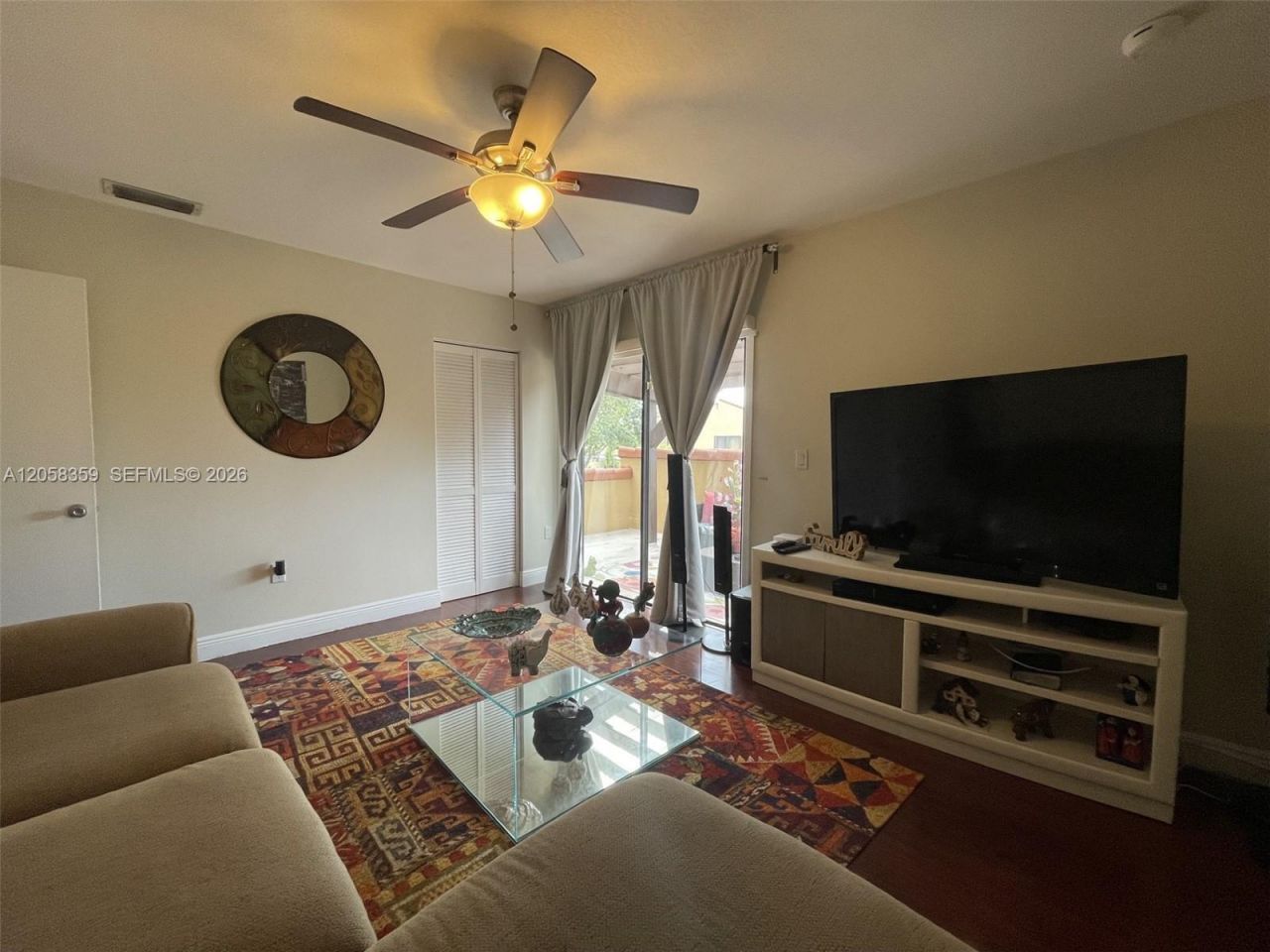 1066 NE 202nd Ln, Miami, FL 33179 Photo